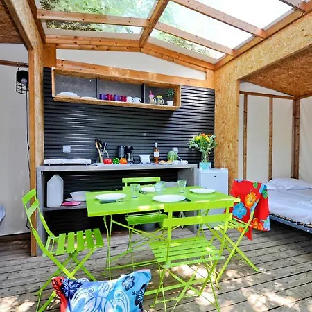 Emeraude Campsite 4*